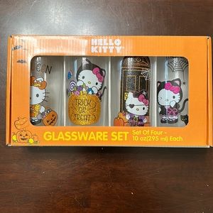 Hello Kitty Glassware Set